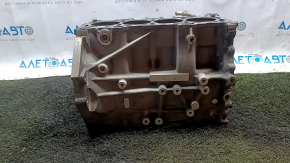 Блок цилиндров голый Ford Focus mk3 11-16 дорест 2.0 под расточку, задиры