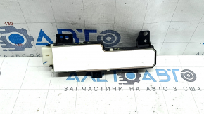 Управление водительским сиденьем Toyota Camry v70 18-20 с черными кнопками