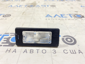 Подсветка номера крышки багажника левая VW Passat b7 12-15 USA LED