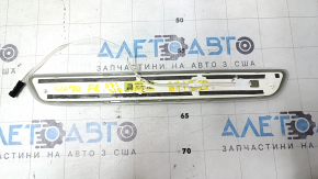 Ornament prag exterior față dreapta Mercedes GLC 20-22, cromat cu iluminare din spate, zgârieturi, lovituri