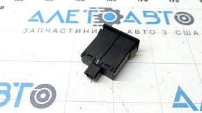 USB Hub Mazda CX-50 23-26