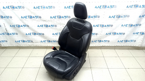 Scaun șofer Jeep Cherokee KL 19-23 cu AIRBAG, piele neagră perforată, electric, îndoit, uzat, necesită curățare, zgârieturi pe căptușeală