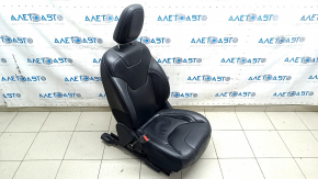 Водительское сидение Jeep Cherokee KL 19-23 с AIRBAG, кожа черная с перфорацией, электро, примято, потерто, под чистку, царапины