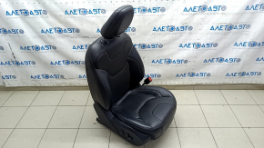Пассажирское сидение Jeep Cherokee KL 19-23 с AIRBAG, кожа черная с перфорацией, электро, примято, потерто, под чистку, царапины