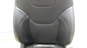 Пассажирское сидение Jeep Cherokee KL 19-23 с AIRBAG, кожа черная с перфорацией, электро, примято, потерто, под чистку, царапины