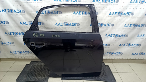 Дверь голая задняя правая VW Passat b8 16-19 USA, черный LC9X, царапины, тычки