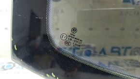 Стекло заднее VW Passat b8 16-19 USA тонировка, воздух по кромке стекла