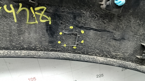 Ornamente aripă spate dreapta Mazda CX-50 23-25 structură cu apărătoare de noroi, zgârieturi, elemente de fixare rupte, element de fixare rupt, perforat