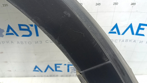 Ornamente aripă spate dreapta Mazda CX-50 23-25 structură cu apărătoare de noroi, zgârieturi, elemente de fixare rupte, element de fixare rupt, perforat