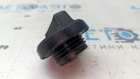 Крышка маслозаливной горловины Lexus RX350 RX450h 10-15