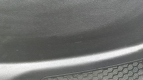 Полка задняя VW Passat b8 16-19 USA черная, со стоп сигналом, царапина