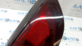 Фонарь внешний крыло правый Mazda CX-50 23-26 царапины