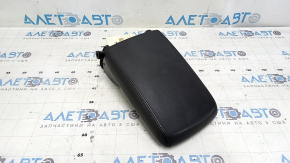 Подлокотник VW Passat b8 16-19 USА кожа черная, царапина, тычки