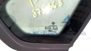 Форточка глухое стекло задняя правая VW Passat b8 16-19 USA черный мат, царапины