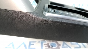 Накладка на центральную консоль подстаканник Hyundai Sonata 15-17 царапины, под чистку, сломано крепление