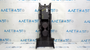 Консоль задняя Chevrolet Volt 11-12 черная, царапины, под чистку