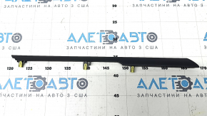 Накладка центральной консоли боковая верхняя левая Mazda CX-50 23-26 черная, царапина