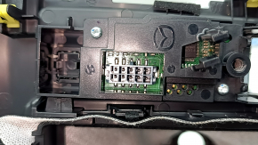 Накладка центральной консоли верхняя Mazda CX-50 23-26 черная, царапины