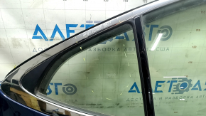 Дверь в сборе задняя правая Lexus ES300h ES350 13-18 hybrid, keyless, синий 8V3, царапины, царапины на хром молдинге