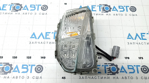 Поворотник правый Toyota Prius 30 13-15 рест, потерт, крашен