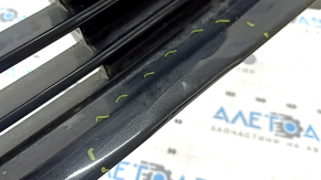 Grilă bară față inferioară pentru Toyota Prius 30 13-15, fără proiectoare de ceață, neagră lucioasă, îndoită, elemente de fixare rupte, crăpată, zgârieturi