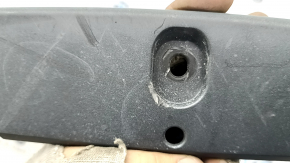 Губа заднего бампера центральная Toyota Prius 30 10-15 структура, царапины, крашена