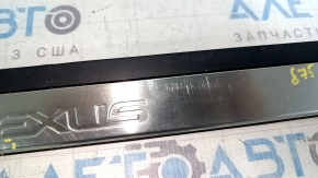 Накладка порога передняя левая внешняя Lexus ES300h ES350 13-18 хром, тычки, царапины