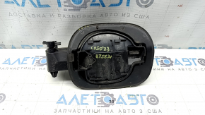 Корпус лючка бензобака Mazda CX-50 23-26 с замком, надорван уплотнитель