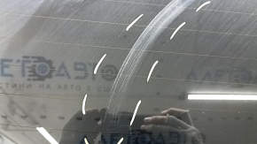 Portbagajul este gol, cu sticlă, Volvo XC90 16-22 nuanțat, negru 717, zgârieturi pe sticlă.