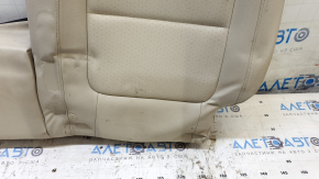Обшивка спинки заднего сиденья 2-го ряда левая VW Tiguan 09-17 кожа бежевая, перфорация, под чистку, замятость