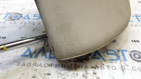 Подголовник 2 ряда правый VW Tiguan 09-17 кожа бежевая, под чистку