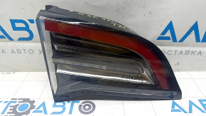 Фонарь внутренний крышки багажника левый Tesla Model 3 18- тип 2, трещины, царапины