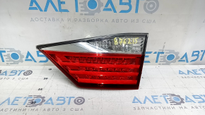 Фонарь внутренний крышка багажника правый Lexus ES300h ES350 13-15 дорест, царапины