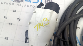 Зарядка от сети Tesla Model 3 18- 110V потерта