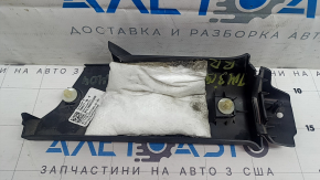 Накладка задней стойки правая средняя Tesla Model 3 18- черная, царапины