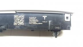 Плафон освещения передний Tesla Model 3 18- серый