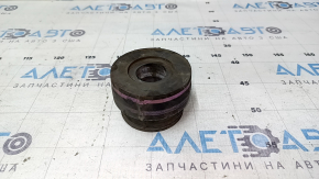 Подушка кузова Toyota Sequoia 08-16 вторая нижняя