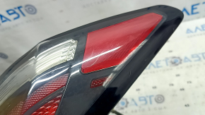 Фонарь внешний крыло левый Hyundai Ioniq 20-22 LED с накладкой, потерт