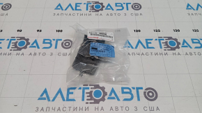 Клипса крепление фары нижняя левая Lexus RX300 RX330 RX350 RX400h 04-09