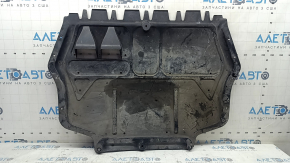 Защита двигателя VW Passat b8 16-19 USA трещины, затерта