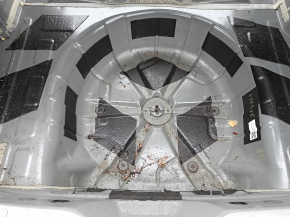 Корыто багажника VW Passat b8 16-19 на кузове