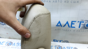 Подголовник 2 ряда правый VW Tiguan 09-17 кожа бежевая, под чистку