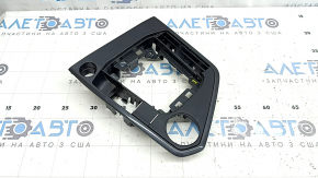 Накладка шифтера КПП VW Tiguan 18-24 под кнопку Start-Stop, графит, царапины