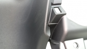 Накладка передней панели центральная нижняя Volvo XC40 19-26 черная, царапины