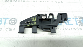 Крепление пищалки передней стойки правое Volvo XC40 19-26