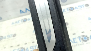 Prag exterior negru pentru BMW X1 F48 16-22 cu ornament cromat, X-line, Sport-line, protecție împotriva coroziunii
