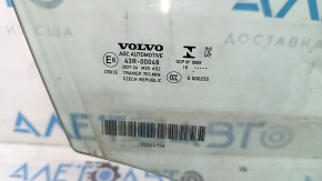 Стекло двери передней правой Volvo XC40 19-26