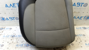 Подушка заднего ряда сидений правая Buick Encore 13-16 комбинированная кожа черно-серая с серой тканью, пятна