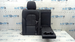 Spătar banchetă spate, al doilea rând, dreapta, Volvo XC40 19-25, piele neagră cu cusături gri, cu cotieră și centură, zgârieturi pe garnitură și pe zăvor, necesită curățare