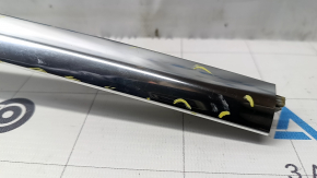 Накладка крыши левая Tesla Model 3 18- хром, царапины